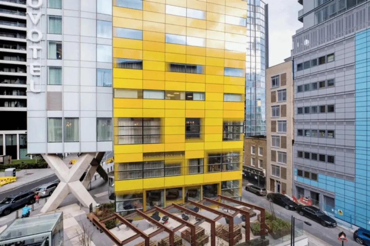 לונדון Londwell, Canary Wharf Riverside Retreat, Balcony & Views בריטניה